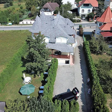 شقة Piroska Apartmanhaz *