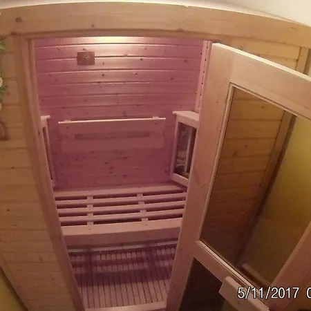 شقة Piroska Apartmanhaz *
